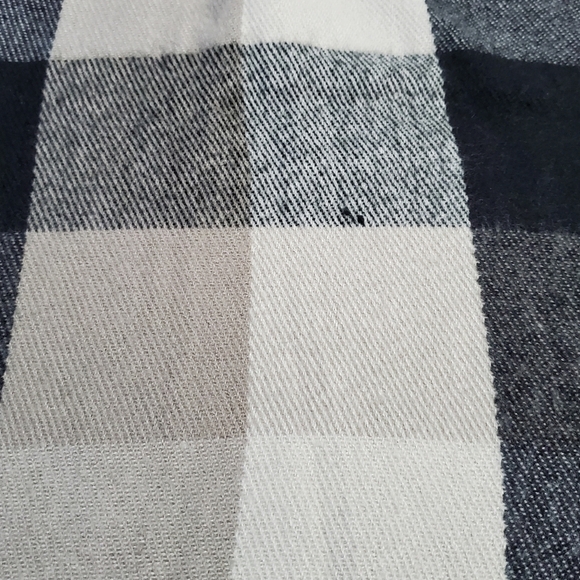 Plaid fringe soft scarf - Picture 9 of 13